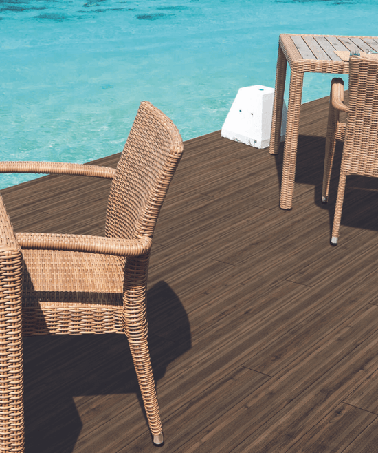 Tarima de pino rojo exterior CU4 1,57 m2/caja